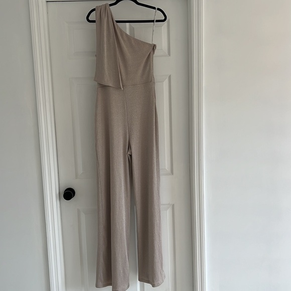 NWT LOVERS + FRIENDS Revolve Nude Asymmetrical One Shoulder Jumpsuit L - Picture 5 of 12